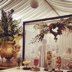 Urn and lolly bar